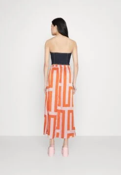 Vila Viline Midi Skirt - Maxirok - Orange/Misty Rose -Only Mode Winkel 9d98969fd9534f358508aee08d83013d