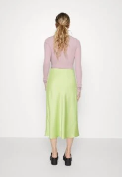 Yassoftie Midi Skirt - A-Lijn Rok - Lettuce Green -Only Mode Winkel 9de7a0084ee54f1892450454b92ab612
