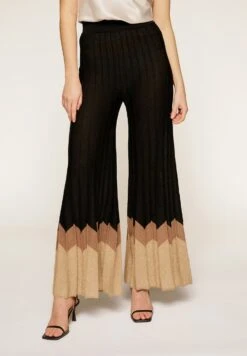 Mit Chevron-Muster - Broek - Nero