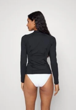 Seafolly Collective Long Sleeve Sunvest - Bikinitop - Black 7 Seafolly Collective Long Sleeve Sunvest - Bikinitop - Black -Only Mode Winkel 9fd8e060754444f1a06a0785419fdb43