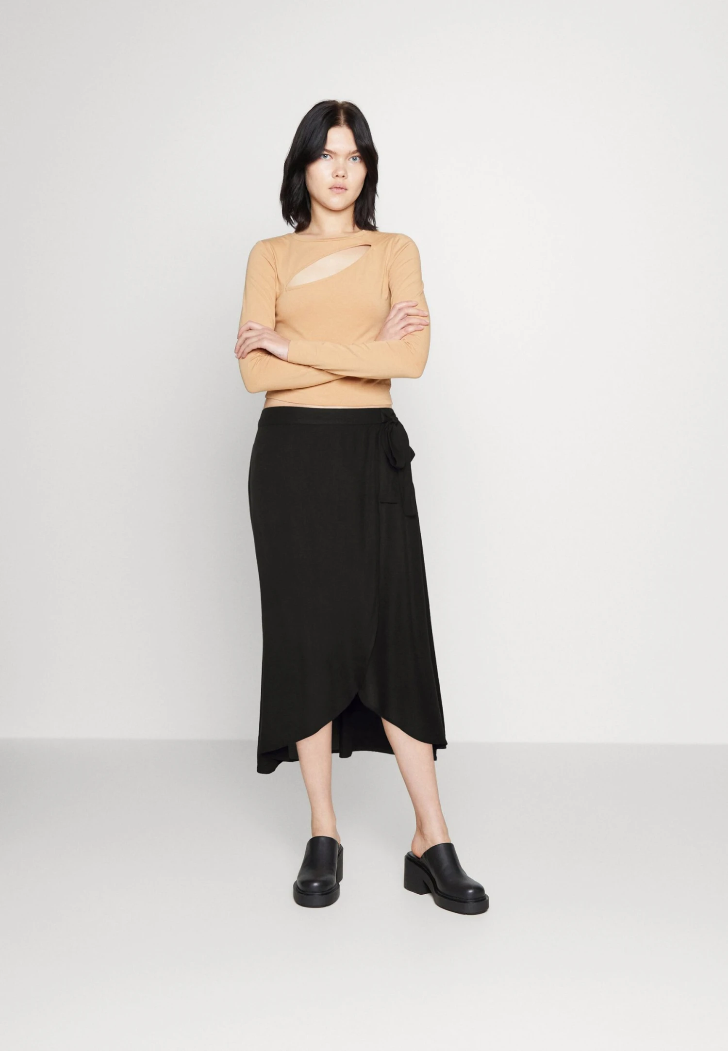 Pieces Pctala Wrap Skirt - Wikkelrok - Black 2 Pieces Pctala Wrap Skirt - Wikkelrok - Black - Afbeelding 2