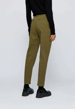 Boss Tachini - Chino - Dark Green 8 Boss Tachini - Chino - Dark Green -Only Mode Winkel a17e31d45dc04132897cfdeddc33aabd