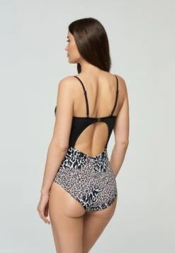 Wild Beauty - Badpak - Black/White Bk Wt Mc 7 Wild Beauty - Badpak - Black/White Bk Wt Mc -Only Mode Winkel a1e21c1c540b4a908c3b1935cd658888