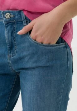 BRAX Style Shakira S - Jeans Tapered Fit - Used Summer Blue -Only Mode Winkel a2445c70480d43218197d1c8381b31c4