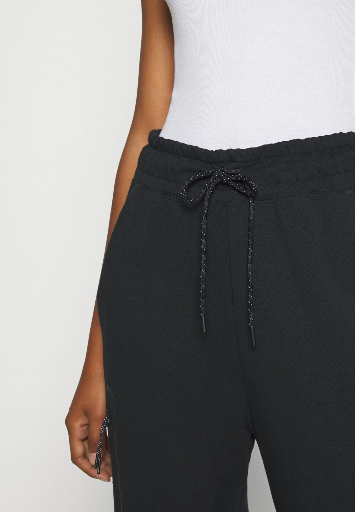 Nike Sportswear W Nsw Tch Flc Essntl Hr Pnt - Trainingsbroek - Black/Black 8 Nike Sportswear W Nsw Tch Flc Essntl Hr Pnt - Trainingsbroek - Black/Black - Afbeelding 8