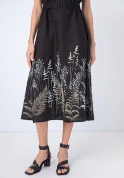 Embroidered Shadow Motif - Jurk - Black 8 Embroidered Shadow Motif - Jurk - Black -Only Mode Winkel a4eaae01a2e34d1788d43d774bce839c