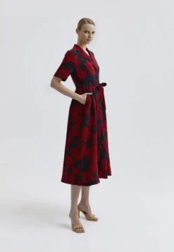 Vivien Dress - Blousejurk - Blue/Red -Only Mode Winkel a55b2b27fc4445fb8f6176ceffa3a875