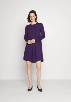 REPEAT Dress Merino - Gebreide Jurk - Purple 7 REPEAT Dress Merino - Gebreide Jurk - Purple -Only Mode Winkel a5dfc0683d254e26be3c6a7796862298