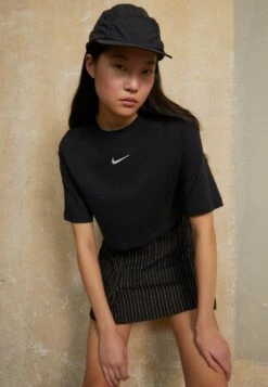 Nike Sportswear Trend Crop Tee - T-Shirt Basic - Black/White