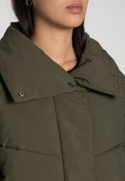 Vila Vilouisa Short Padded Coat - Winterjas - Forest Night -Only Mode Winkel a90c628f5403463bb1793a651dd8a09d