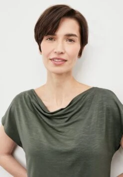 1/2 Arm - T-Shirt Basic - Olive 8 1/2 Arm - T-Shirt Basic - Olive -Only Mode Winkel a927acc81b9e425a952641e3184ed32f