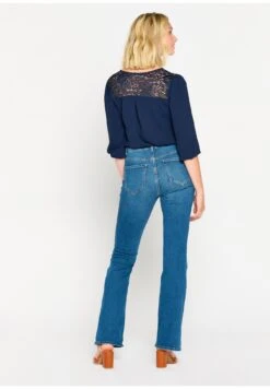 LOLALIZA High-Waisted - Flared Jeans - Blue 7 LOLALIZA High-Waisted - Flared Jeans - Blue -Only Mode Winkel a945fae5292940bca17c8bc00bb91a17