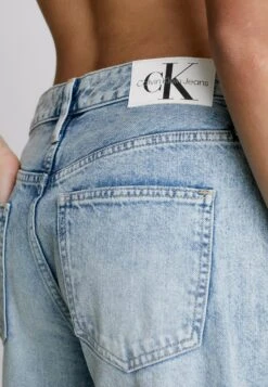 Calvin Klein Jeans Recycled 90S - Straight Leg Jeans - Denim Light -Only Mode Winkel a960dde2b6c14040b234382bf07f2d1e