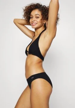 Bruno Banani Wire Set - Bikini - Black 10 Bruno Banani Wire Set - Bikini - Black -Only Mode Winkel a9ada3b6e7474dbcb982a7a04339f8c8
