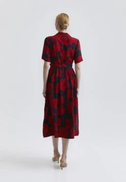 Vivien Dress - Blousejurk - Blue/Red -Only Mode Winkel a9bac9f5bee34068a60eced2990626dc