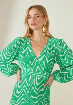 Zig Zag Print - Jurk - Green 8 Zig Zag Print - Jurk - Green -Only Mode Winkel a9c90ed92878489fb8b1327b38648590