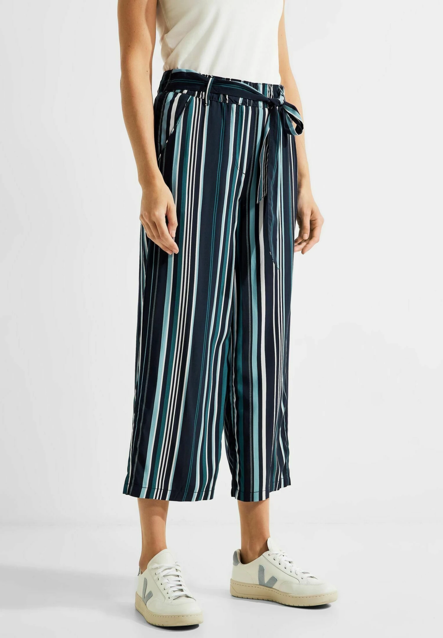 Cecil Loose Fit Mit Streifen - Broek - Blau 1 Cecil Loose Fit Mit Streifen - Broek - Blau