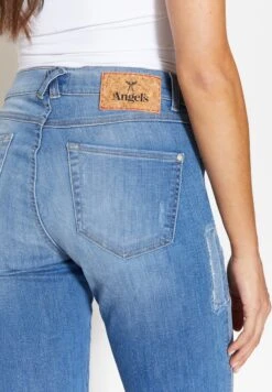 Angels Straight-Jeans 'Darleen Crop Tu Patch' Mit Logo-Applikation - Slim Fit Jeans - Blau -Only Mode Winkel ad24f885e1a54b7c881f8b1e04831d35