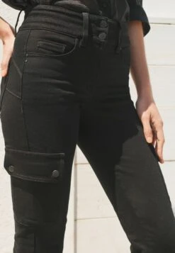 Next Lift And Shape Combat Standard Tall - Slim Fit Jeans - Black -Only Mode Winkel ae266f1e005d4e44ac4a4c667af75c38