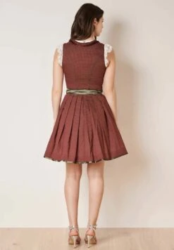Dirndl - Bordeaux -Only Mode Winkel aece174e785c4a1fb2010abd859db6bb