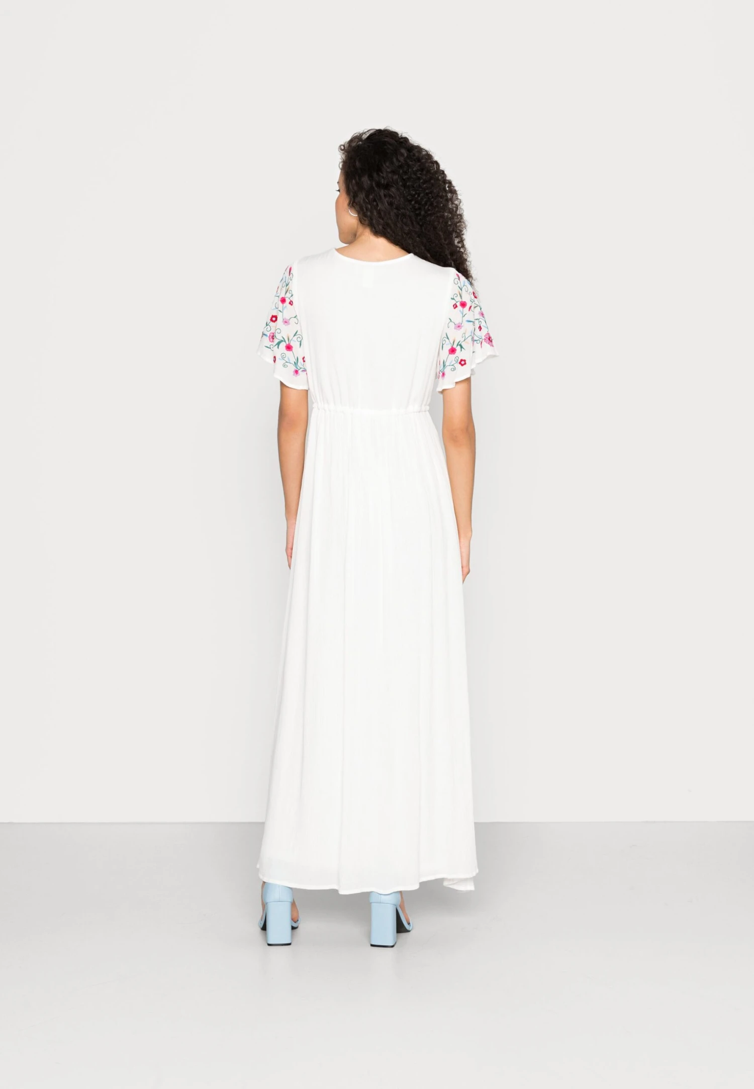 Yaschella Dress- Maxi-Jurk - Star White 3 Yaschella Dress- Maxi-Jurk - Star White - Afbeelding 3