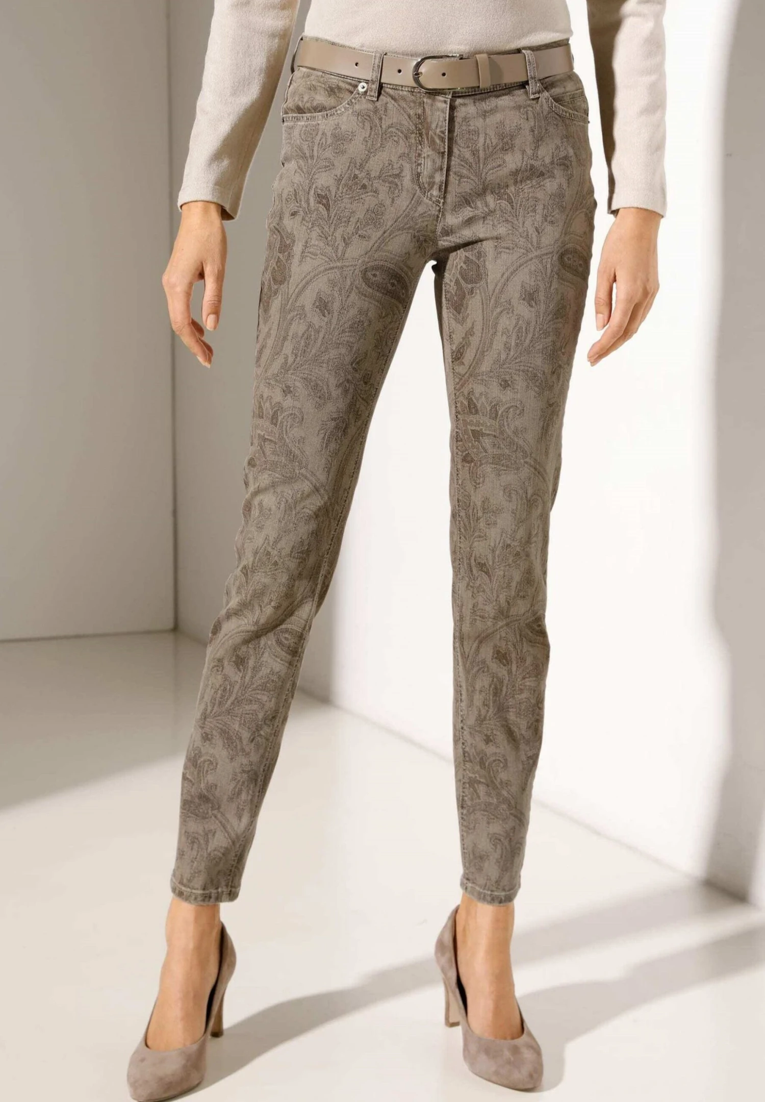 TONI Slim Fit Jeans - Beige 3 TONI Slim Fit Jeans - Beige - Afbeelding 3