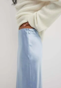 NA-KD Maxirok - Dusty Light Blue -Only Mode Winkel b0c3126d31d14442ba50cf92c4020038