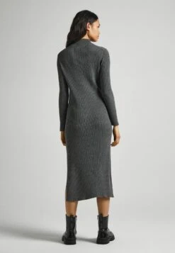 Pepe Jeans Dalia- Gebreide Jurk - Dark Grey 8 Pepe Jeans Dalia- Gebreide Jurk - Dark Grey -Only Mode Winkel b0c6955e9cd541698f241ba6da467ee3