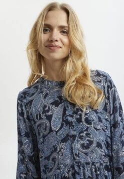 Kaffe Kaevity Amber - Blousejurk - Blue Paisley Print -Only Mode Winkel b1ab7ef8456943deba12bb3c90bea27b