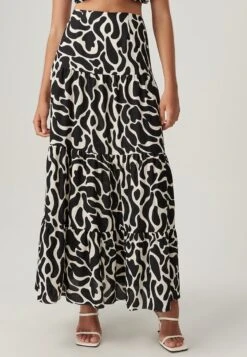 Therase - Maxirok - Black Jungle Abstract