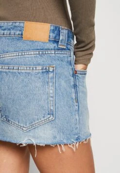 WEEKDAY Ceinture Skirt - Jeansrok - Blue Delight -Only Mode Winkel b30f721df2df48f19b142b4566d504b0