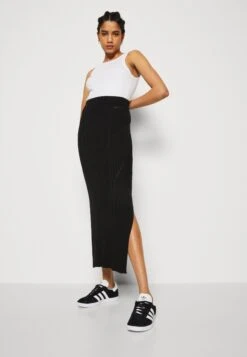 Calvin Klein Iconic Skirt - Kokerrok - Black -Only Mode Winkel b33eb38e924c4403aacb4a2890e56357