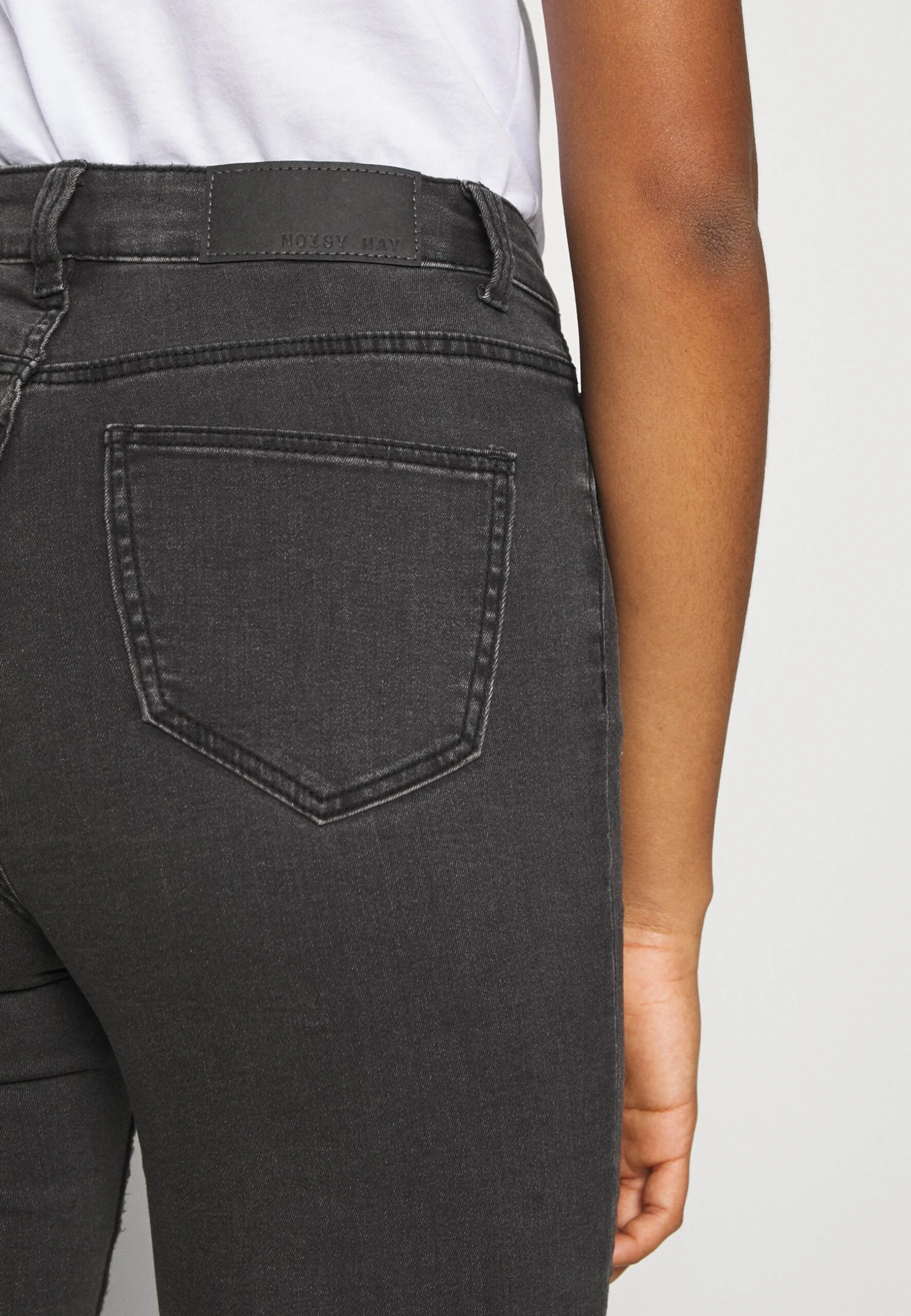 Noisy May Nmcallie - Jeans Skinny Fit - Dark Grey Denim 4 Noisy May Nmcallie - Jeans Skinny Fit - Dark Grey Denim - Afbeelding 4