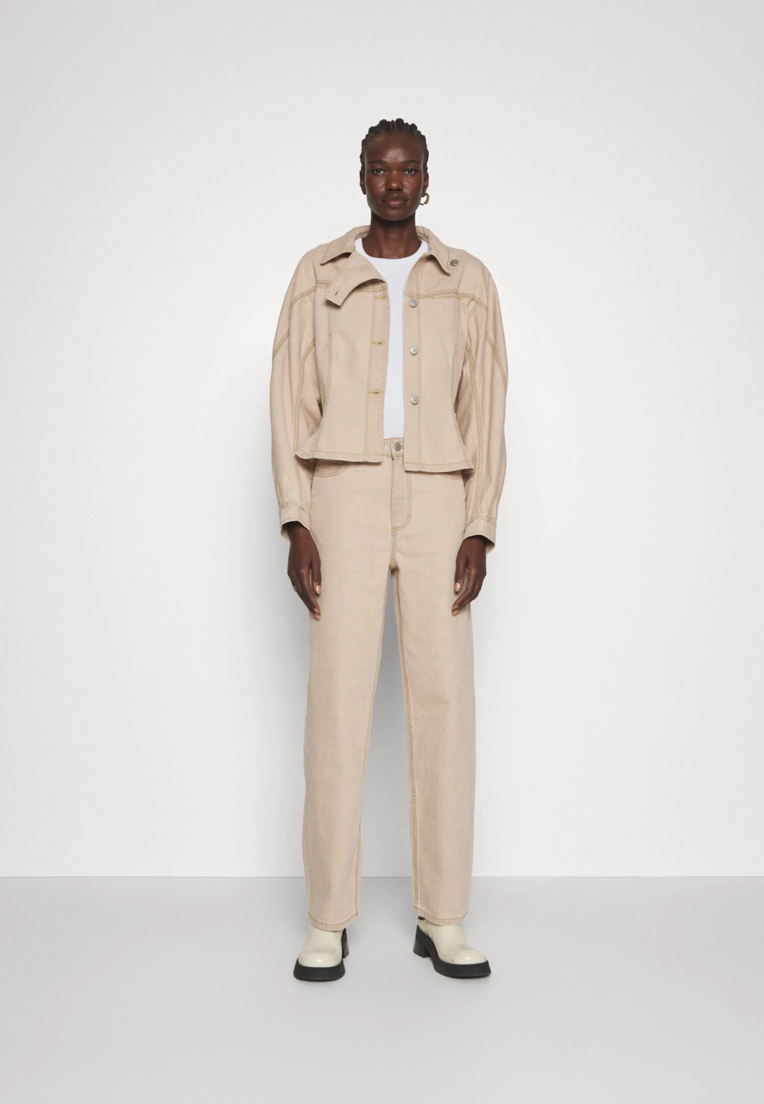 Holzweiler Neptune - Straight Leg Jeans - Light Brown 5 Holzweiler Neptune - Straight Leg Jeans - Light Brown - Afbeelding 5