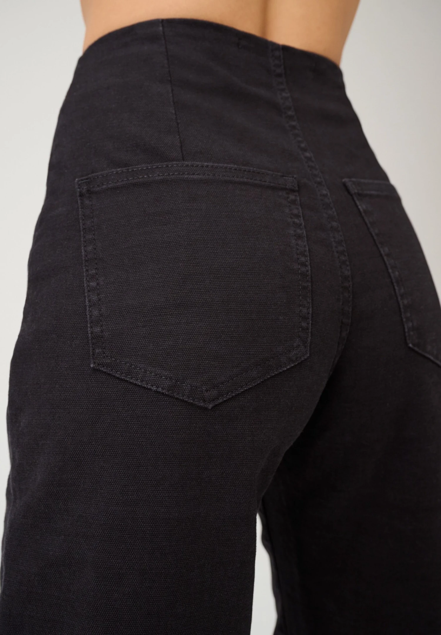 High Rise - Relaxed Fit Jeans - Rinsed Black 3 High Rise - Relaxed Fit Jeans - Rinsed Black - Afbeelding 3