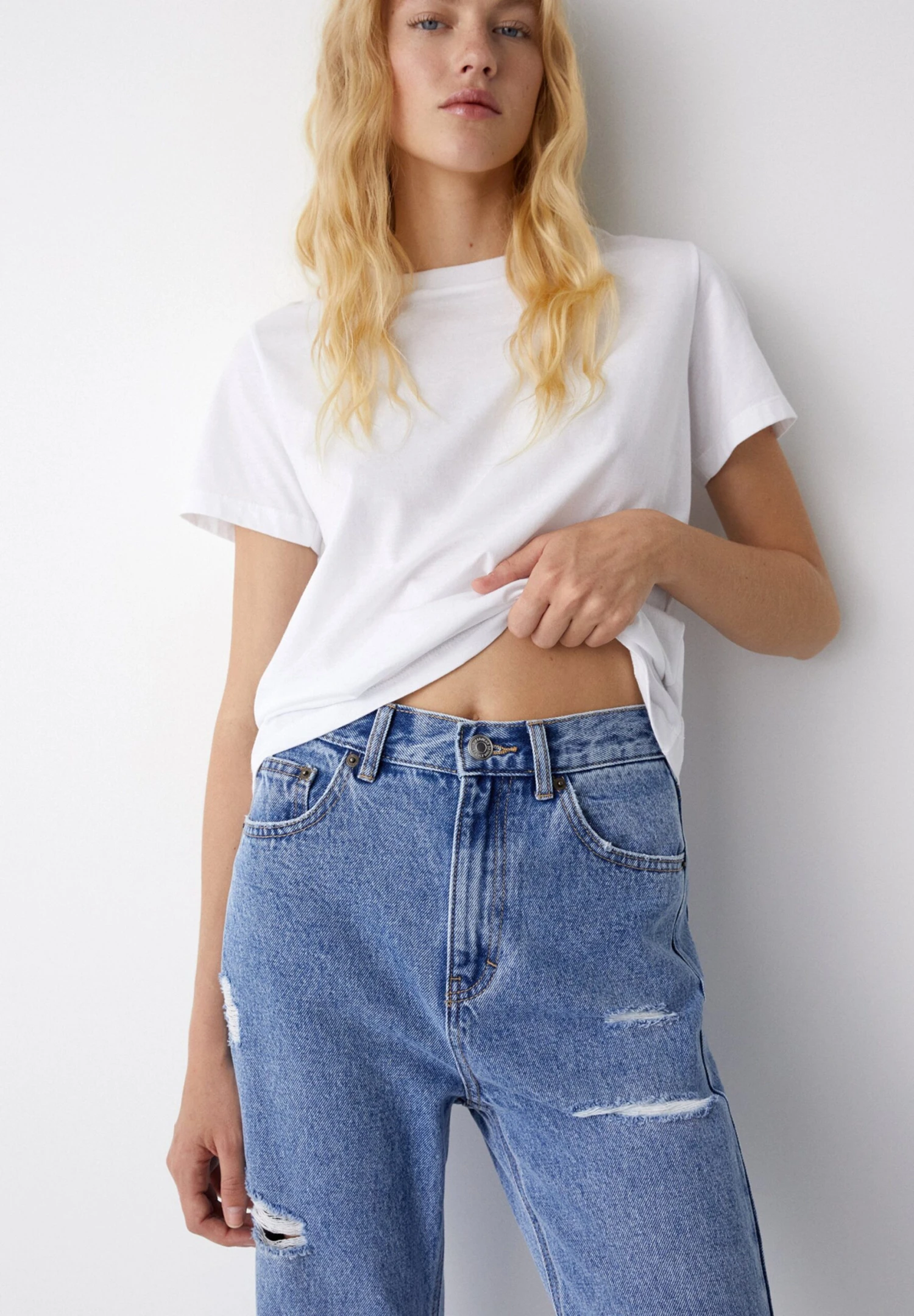 PULL & BEAR Ripped- Straight Leg Jeans - Blue Denim 4 PULL & BEAR Ripped- Straight Leg Jeans - Blue Denim - Afbeelding 4