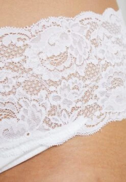 Cosabella Never Say Never Plus Lovelie Thong - String - White -Only Mode Winkel b7e8a0d10ea849db8c4da323c6c6c530