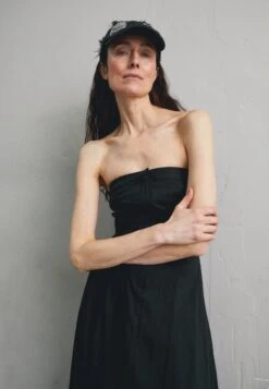 Miista Lin Dress - Maxi-Jurk - Black -Only Mode Winkel bcd684530905402394896983b69d0a17