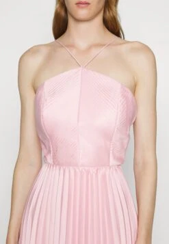 Kamari Lowback Gown - Galajurk - Rosewater 9 Kamari Lowback Gown - Galajurk - Rosewater -Only Mode Winkel be82cb0a0f5545198f093c8751d24f0e