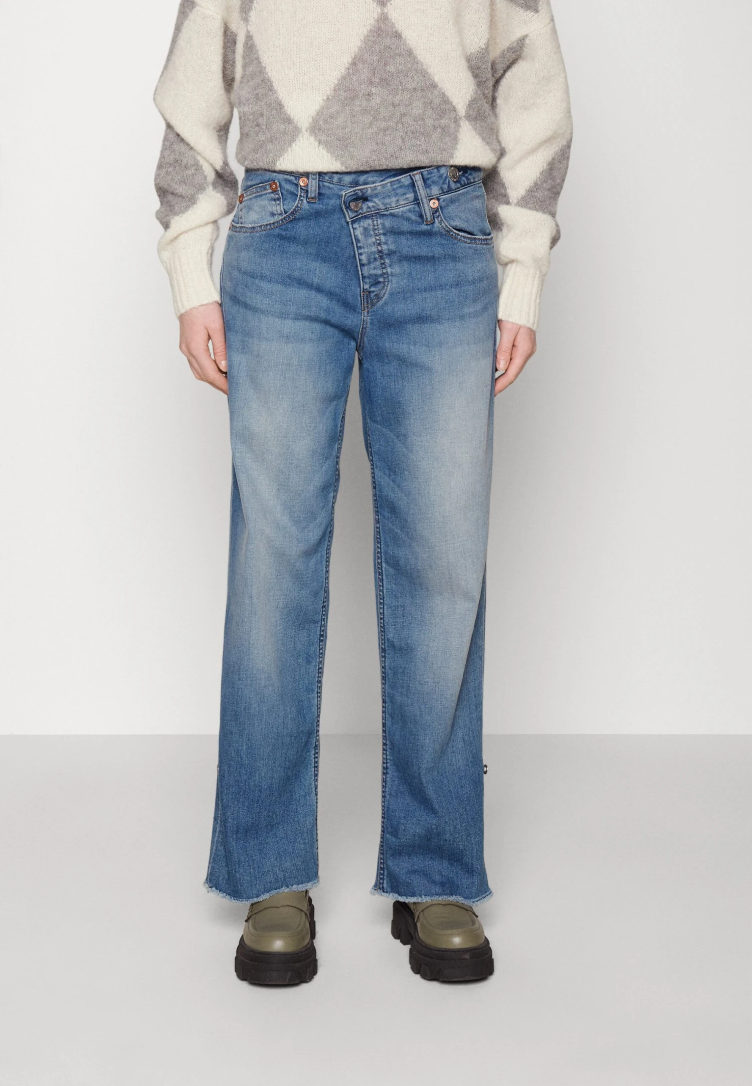 Herrlicher Maze - Relaxed Fit Jeans - Raising Sun 1 Herrlicher Maze - Relaxed Fit Jeans - Raising Sun