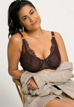 Ulla Popken Beugel Bh - Espresso -Only Mode Winkel c0ba1abf3cc9402fb755961cca3f3dd7