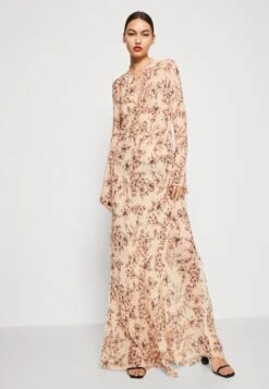 BEC + BRIDGE Floria Maxi Dress - Galajurk - Sand -Only Mode Winkel c0f72a4499e1458ea1d3288e6e8c7349