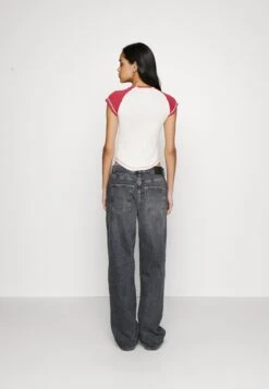 BDG Urban Outfitters Washed Boyfriend - Relaxed Fit Jeans - Washed Black 7 BDG Urban Outfitters Washed Boyfriend - Relaxed Fit Jeans - Washed Black -Only Mode Winkel c3cb428213f54de0bce67fa61ada0d83