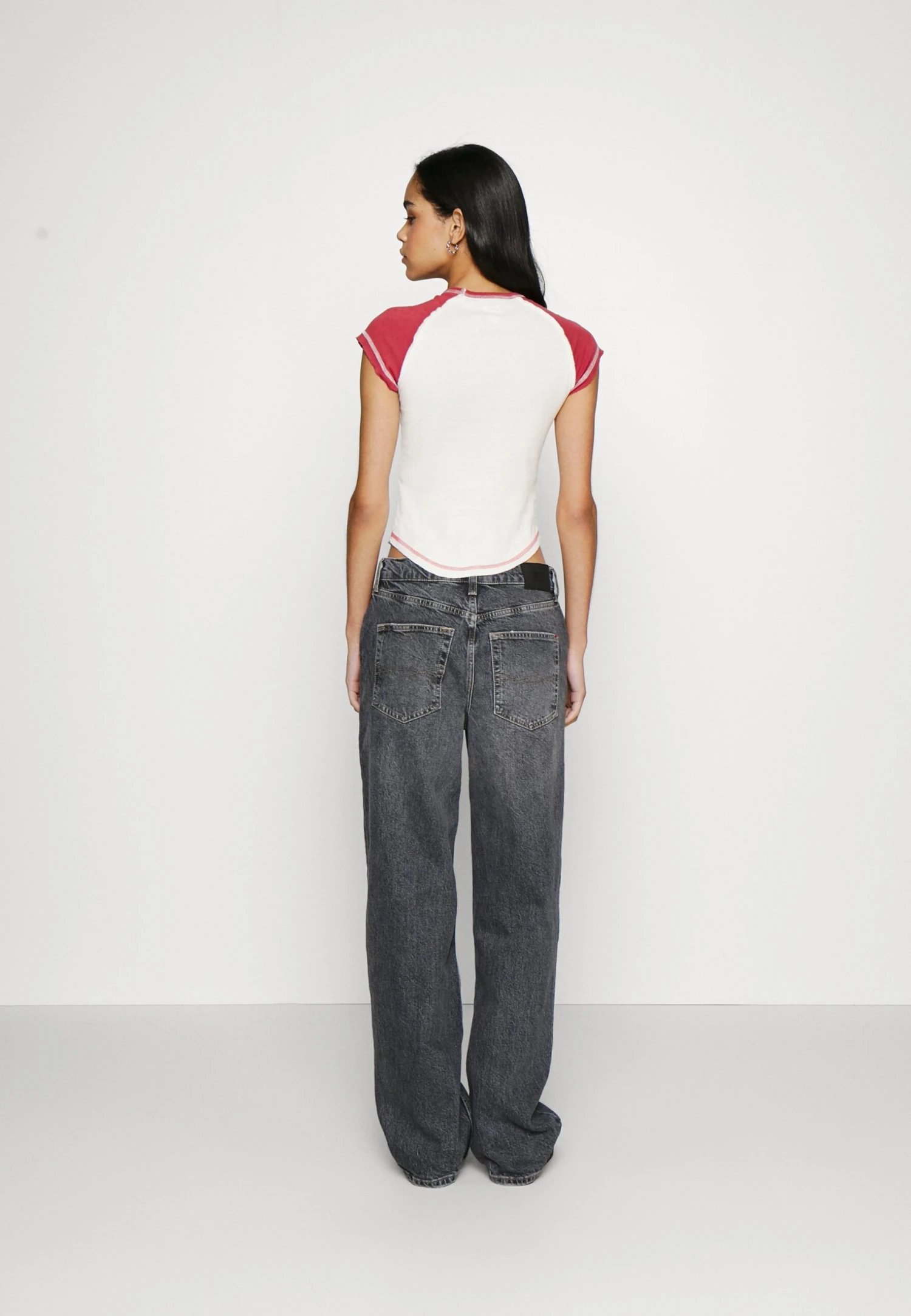 BDG Urban Outfitters Washed Boyfriend - Relaxed Fit Jeans - Washed Black 3 BDG Urban Outfitters Washed Boyfriend - Relaxed Fit Jeans - Washed Black - Afbeelding 3