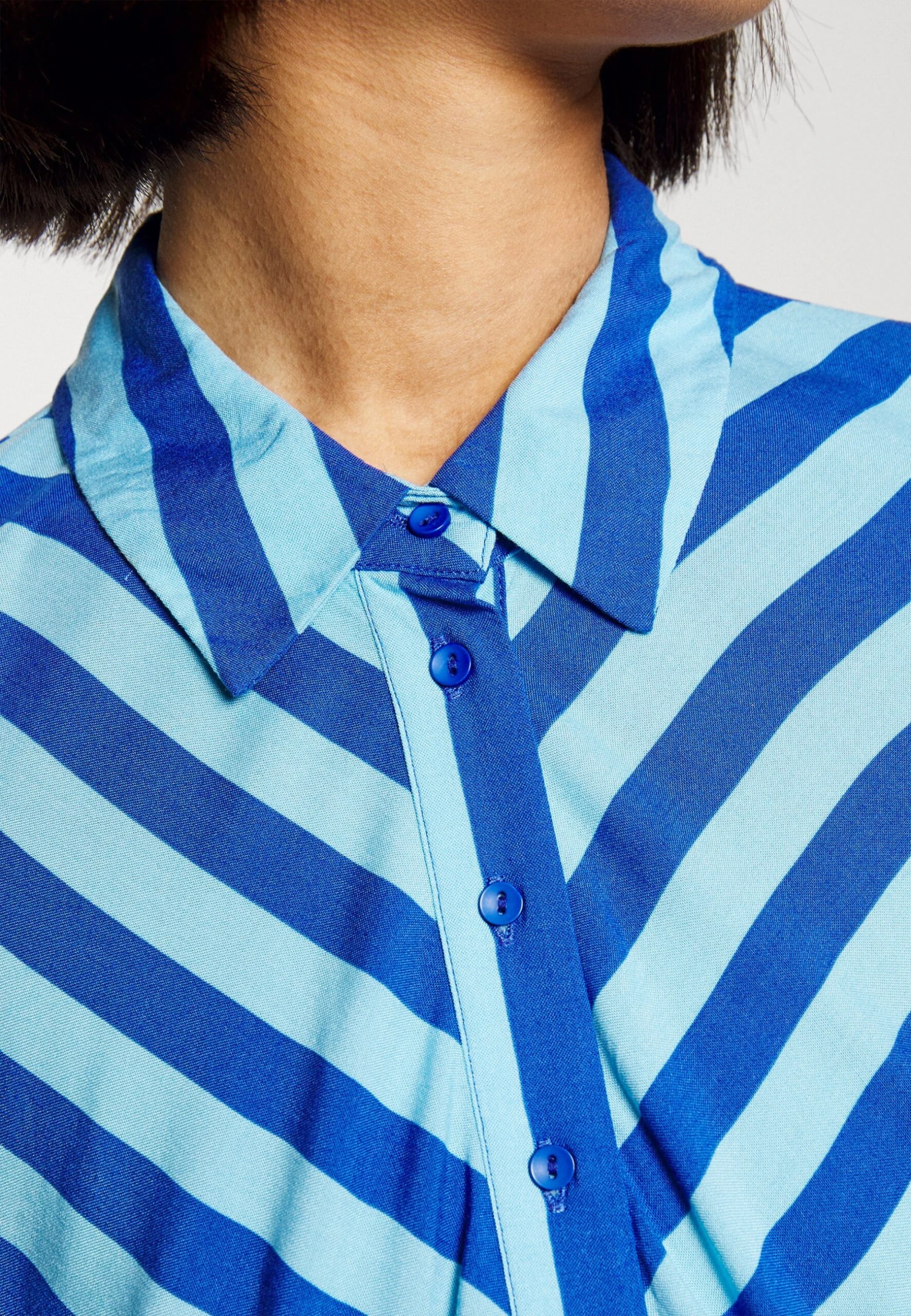 Yassavanna Long Shirt Dress- Maxi-Jurk - Alaskan Blue 6 Yassavanna Long Shirt Dress- Maxi-Jurk - Alaskan Blue - Afbeelding 6