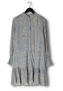 Second Female Gioia - Jurk - Lichtblauw -Only Mode Winkel c43f0f4538b34be58a2089d3f5336cef