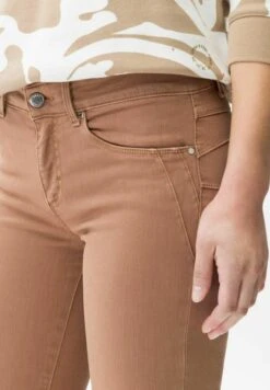 BRAX Style Ana - Slim Fit Jeans - Oak -Only Mode Winkel c52576c603ad493183e0aa74619e54af