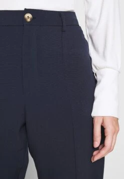 Moves Luni Dressed Pant - Broek - Dark Blue 9 Moves Luni Dressed Pant - Broek - Dark Blue -Only Mode Winkel c796e1c4a2b54dd0bfb35bcebdea0151