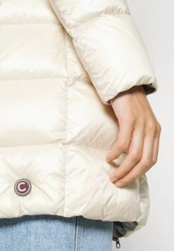 Colmar Originals Donsjas - Off-White -Only Mode Winkel c851e421e8e24a658c50786407c5ad72