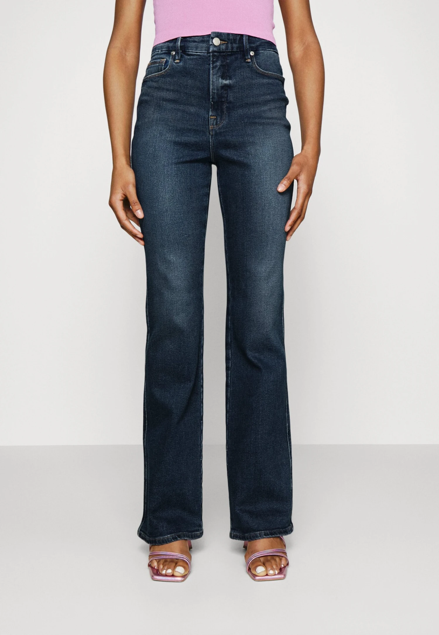 GOOD AMERICAN Good Curve Boot - Bootcut Jeans - Dark-BlueDenim 1 GOOD AMERICAN Good Curve Boot - Bootcut Jeans - Dark-BlueDenim